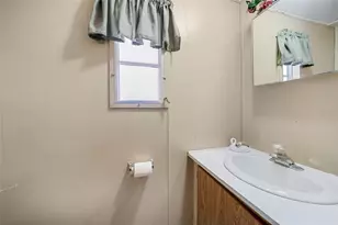 2350 SE Rackeweg St, Arcadia, FL 34266 - Photo 17