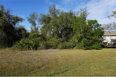 323 Hiram Street, Punta Gorda, FL 33982 - Photo 9