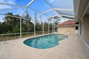 8326 Creekview Ln, Englewood, FL 34224 - Photo 7
