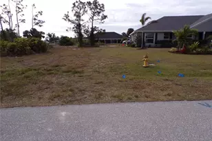 22 Medalist Terrace, Rotonda West, FL 33947 - Photo 1