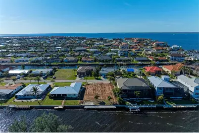 2181 Palm Tree Drive, Punta Gorda, FL 33950 - Photo 11