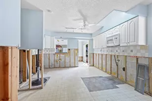 425 Fireball Ct, Punta Gorda, FL 33950 - Photo 9