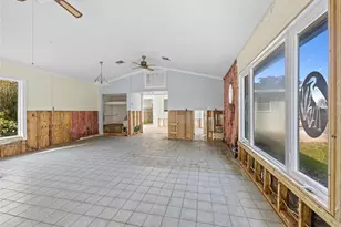 425 Fireball Ct, Punta Gorda, FL 33950 - Photo 5