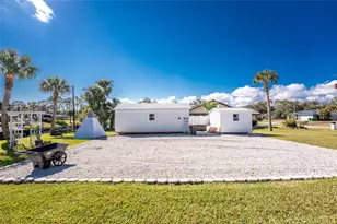 1052 Eppinger Dr, Port Charlotte, FL 33953 - Photo 55