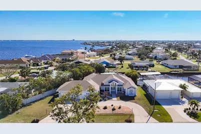 2124 Cornwallis Parkway, Cape Coral, FL 33904 - Photo 5