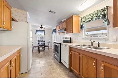 1000 Kings Highway #372, Port Charlotte, FL 33980 - Photo 13