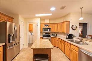 18 Emden Cir, Punta Gorda, FL 33950 - Photo 5