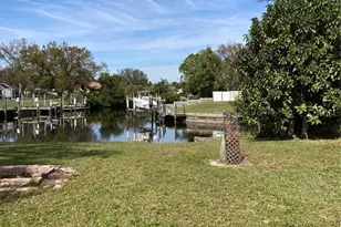 152 Dartmouth Dr NW, Port Charlotte, FL 33952 - Photo 37