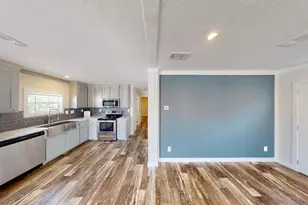 1556 Blue Heron Dr, Englewood, FL 34224 - Photo 7