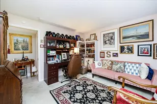 105 Clubhouse Dr, Naples, FL 34105 - Photo 9