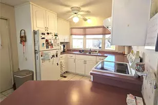 715 Fairmount Dr, North Port, FL 34287 - Photo 3