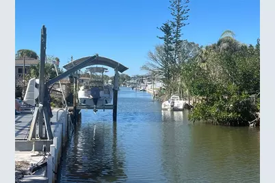 2061 S Pine St, Englewood, FL 34224 - Photo 3