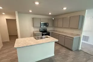 22 Pine Crest Ln, Palm Coast, FL 32164 - Photo 5