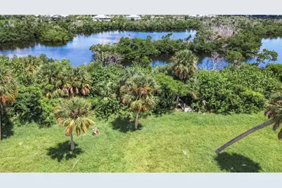 12411 Coral Vista Circle, Placida, FL 33946 - Photo 5