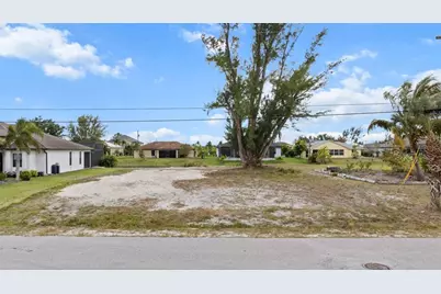 216 SE 15th Terrace, Cape Coral, FL 33990 - Photo 3