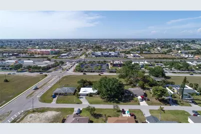 758 SW 4th Street, Cape Coral, FL 33991 - Photo 11