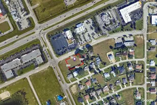 758 SW 4th St, Cape Coral, FL 33991 - Photo 13