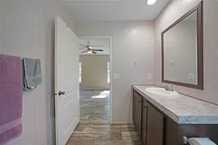 9827 SE Hoth Rd, Arcadia, FL 34266 - Photo 17