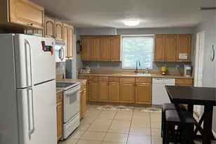 705 Crestview Cir NW, Port Charlotte, FL 33948 - Photo 5