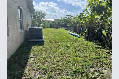 705 Crestview Circle NW, Port Charlotte, FL 33948 - Photo 27