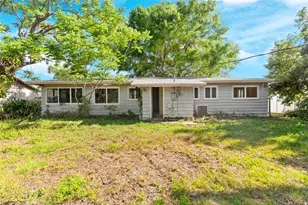 2677 Martin St, Sarasota, FL 34237 - Photo 29