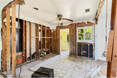 2677 Martin Street, Sarasota, FL 34237 - Photo 11