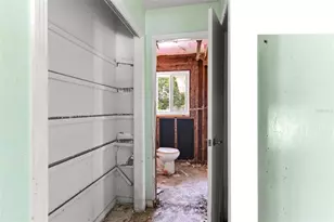 2677 Martin St, Sarasota, FL 34237 - Photo 17