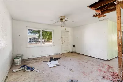 2677 Martin Street, Sarasota, FL 34237 - Photo 7