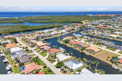 2718 Saint Thomas Drive, Punta Gorda, FL 33950 - Photo 77