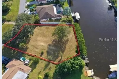 550 E Tarpon Boulevard NW, Port Charlotte, FL 33952 - Photo 3