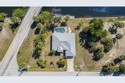 4010 Yucatan Circle, Port Charlotte, FL 33948 - Photo 3