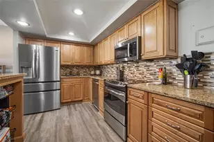 2401 Bayshore Blvd, Tampa, FL 33629 - Photo 17