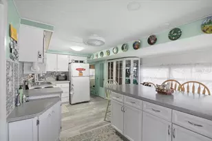 3275 26th Ave E, Bradenton, FL 34208 - Photo 11