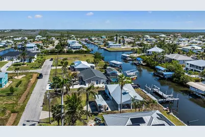 2560 Baybreeze Street, Saint James City, FL 33956 - Photo 9