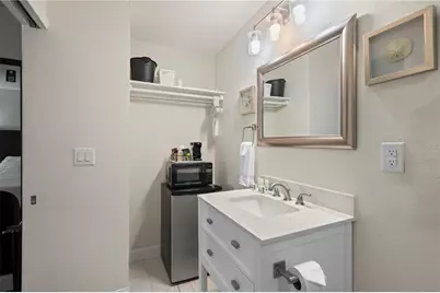 7150 N Tamiami Trail #S-600, Sarasota, FL 34243 - Photo 7