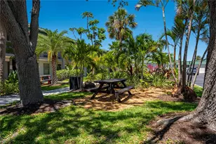 7150 N Tamiami Trl, Sarasota, FL 34243 - Photo 17