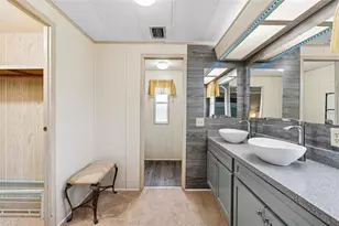 58 Lakeview Dr, North Port, FL 34287 - Photo 23