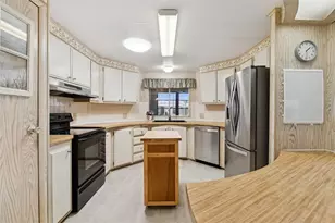 58 Lakeview Dr, North Port, FL 34287 - Photo 7