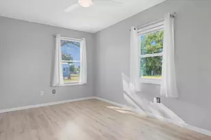 5520 Kenwood Dr, North Port, FL 34287 - Photo 15