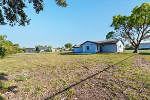 5520 Kenwood Dr, North Port, FL 34287 - Photo 27