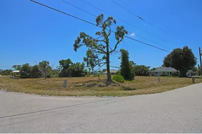 133 Fairway Road, Rotonda West, FL 33947 - Photo 9