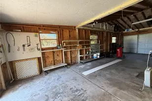 11812 SW Spring Lake Dr, Arcadia, FL 34269 - Photo 17