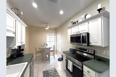 1759 Fountain View Circle #1759, Venice, FL 34292 - Photo 5