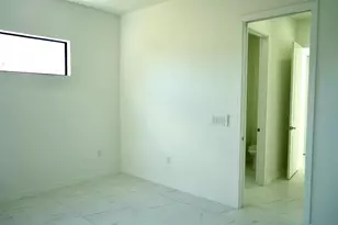 313 NE 9th St, Cape Coral, FL 33909 - Photo 19