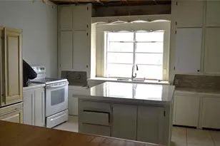 214 W Whidden St, Arcadia, FL 34266 - Photo 9