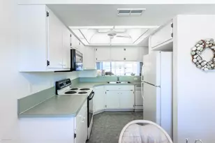 11644 SW Egret Cir, Lake Suzy, FL 34269 - Photo 11