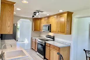 700 Dolphin Pkwy, Punta Gorda, FL 33950 - Photo 11