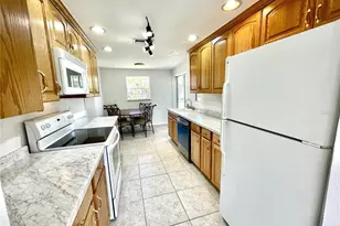 700 Dolphin Pkwy, Punta Gorda, FL 33950 - Photo 9