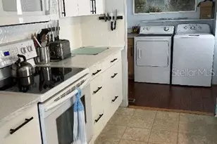 9003 30th Ave E, Palmetto, FL 34221 - Photo 7