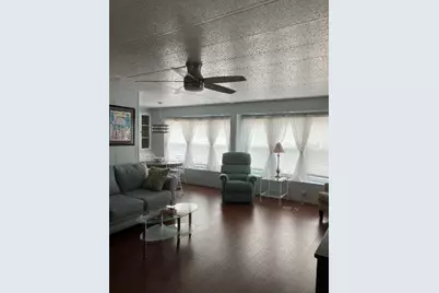 9003 30th Avenue E, Palmetto, FL 34221 - Photo 7